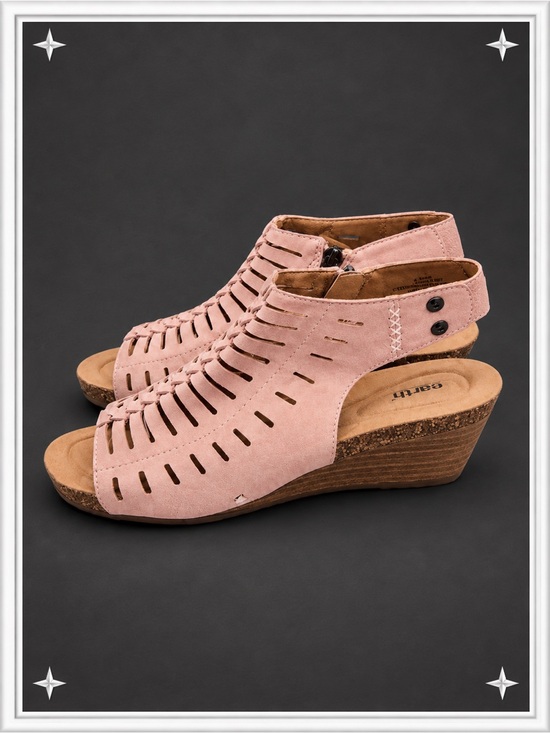Earth Shoes - Pink Cutout Slingback Wedge Sandals | Women's 8.5